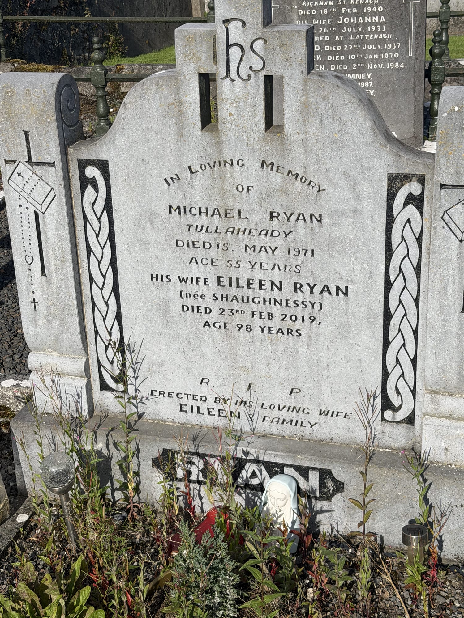 Headstone of Michael Ryan