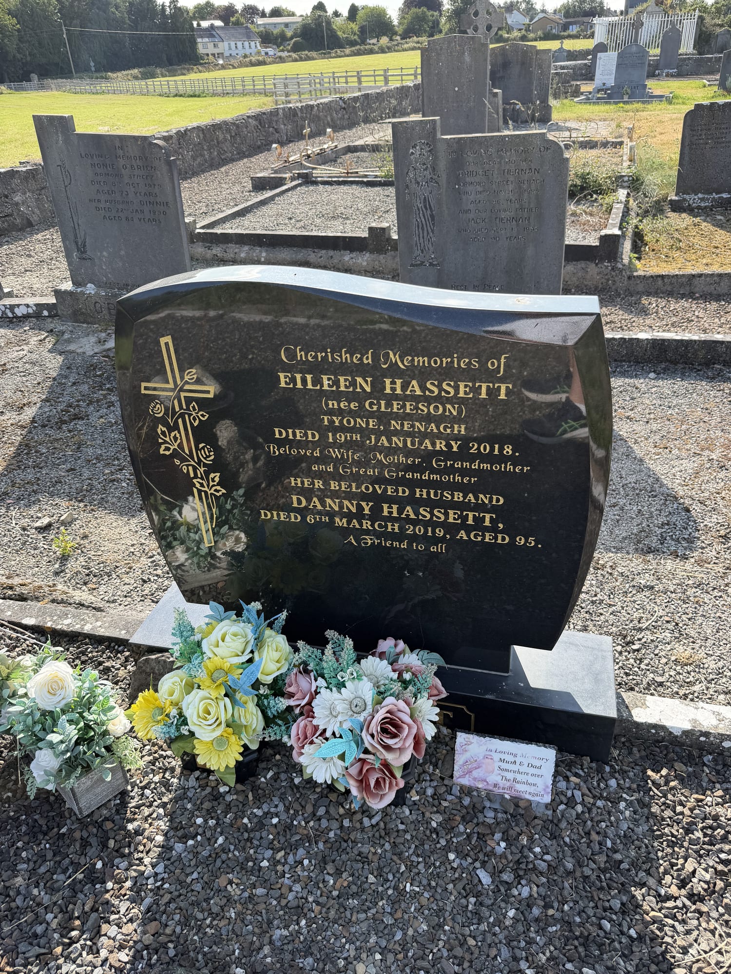 Headstone of Eileen Hassett (née Gleeson)